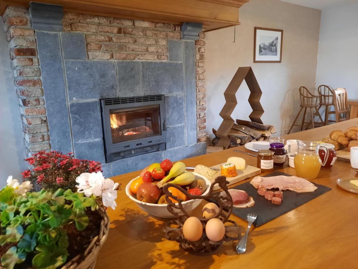 Aux Saveurs D'Enneille Durbuy Exterior foto